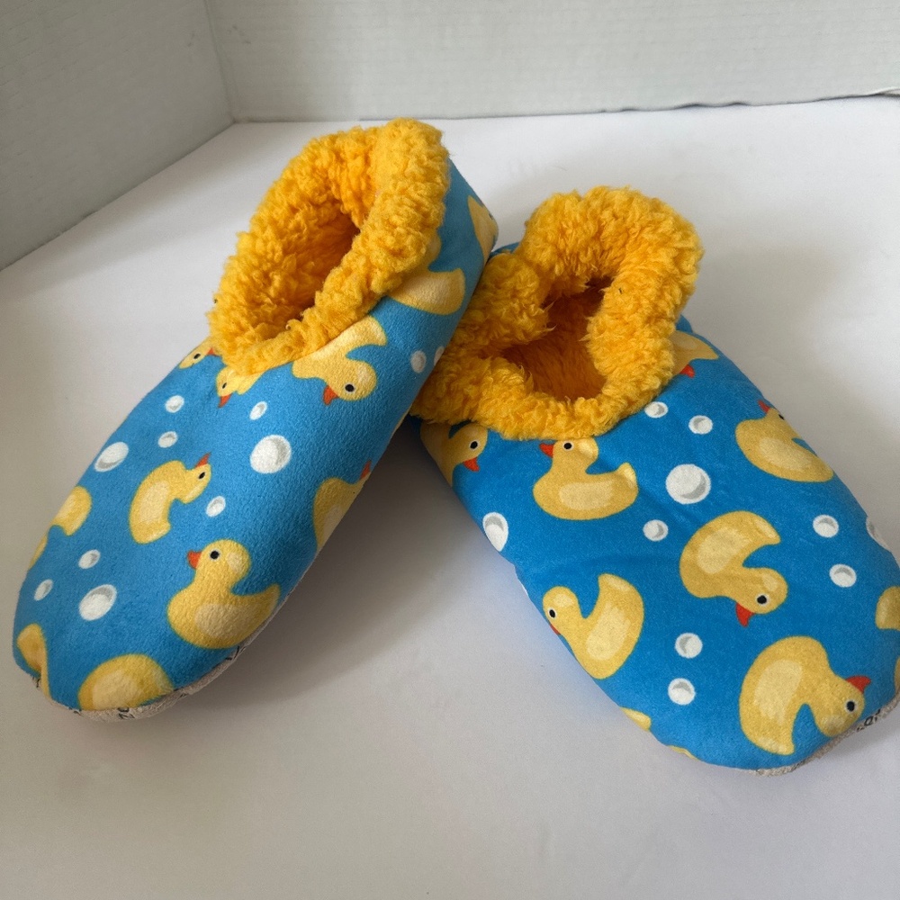 Duck print Snoozies slippers size medium New